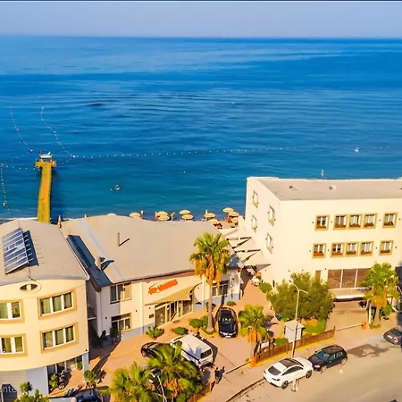 Premium Beachfront Residences Durres Exterior photo