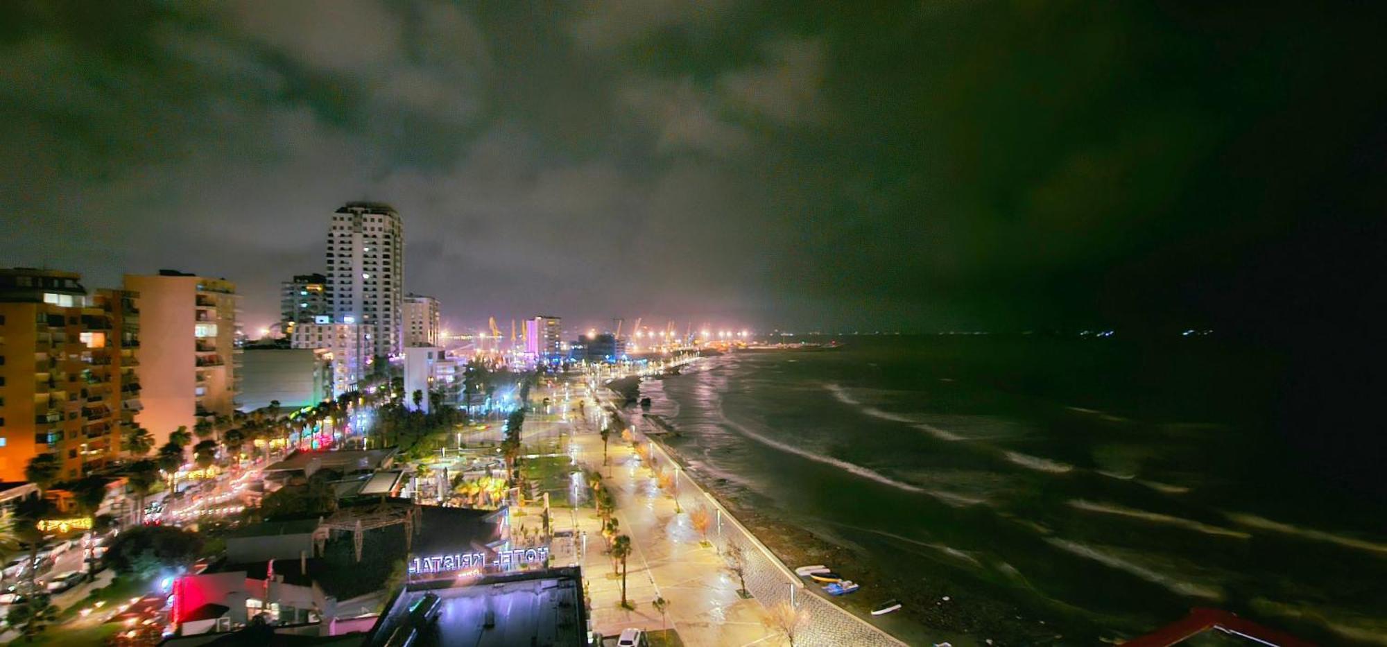Premium Beachfront Residences *